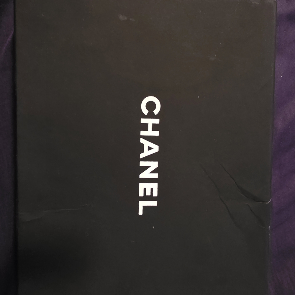 Chanel Pearl Necklace With Black Box